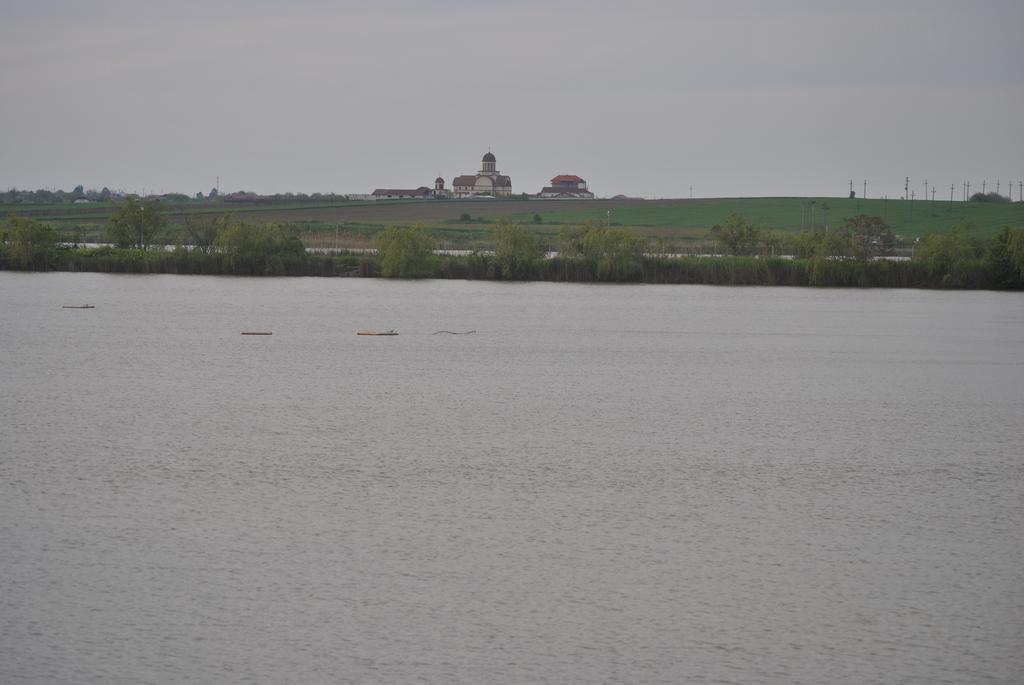 Lacul Racilor Olimp Bagian luar foto