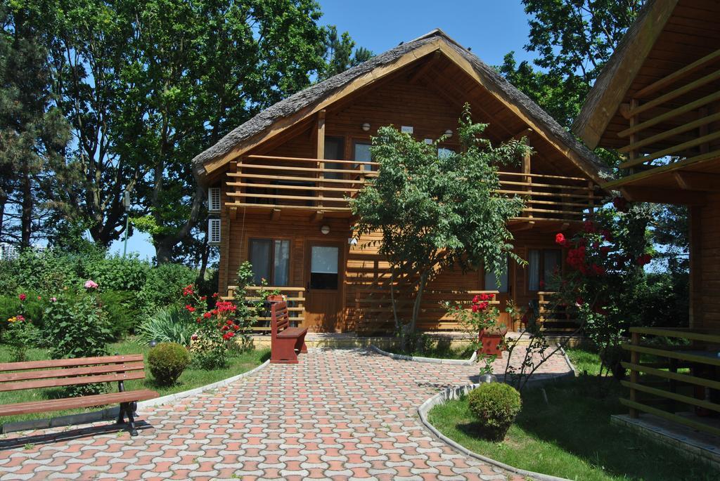 Lacul Racilor Olimp Bagian luar foto