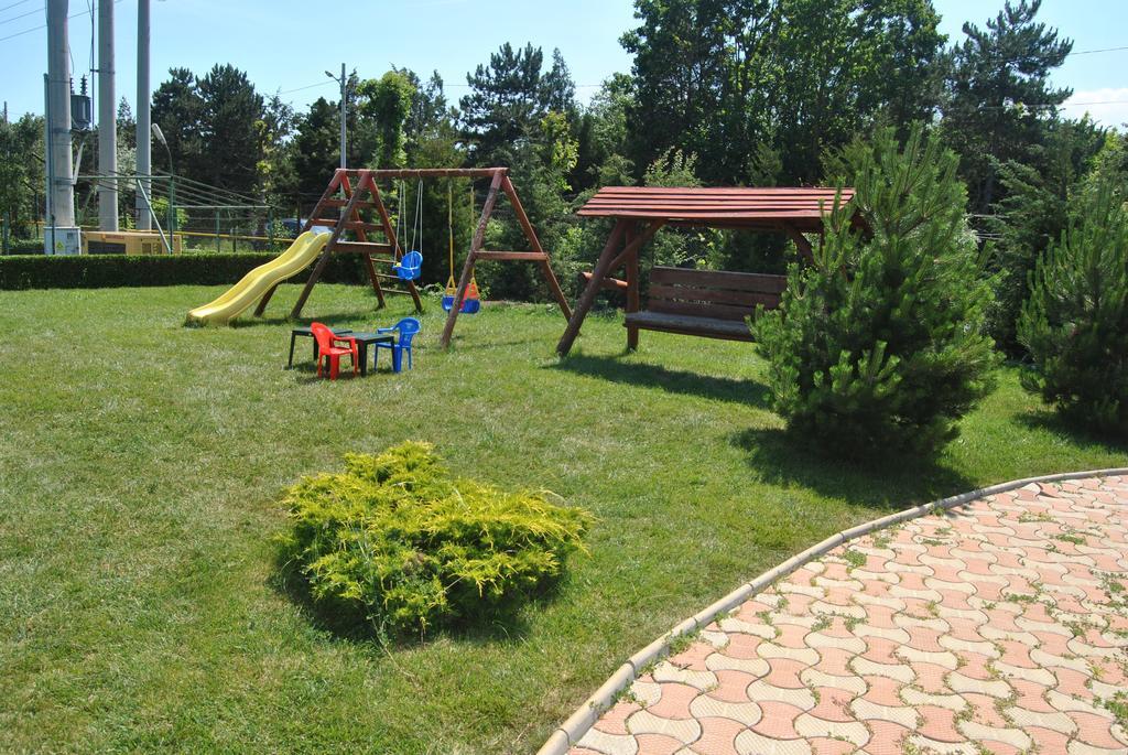 Lacul Racilor Olimp Bagian luar foto